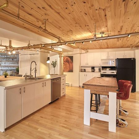 Lion'S Den // Spacious 1500 Sqft Québec Exteriör bild